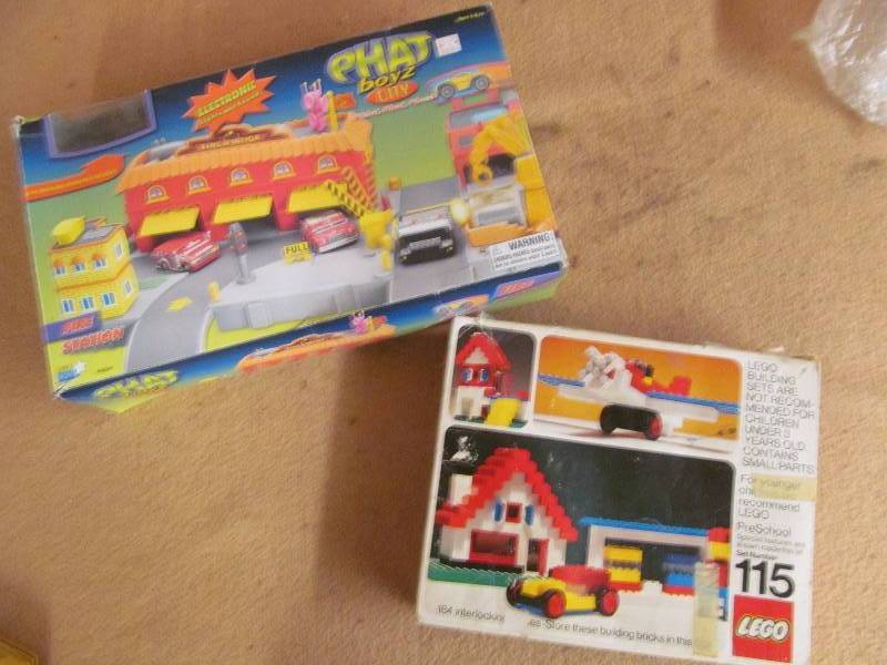 lot 30 image: building blocks