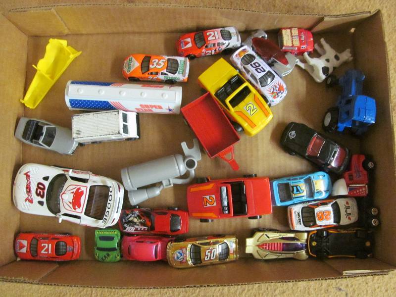 lot 36 image: Hot wheels