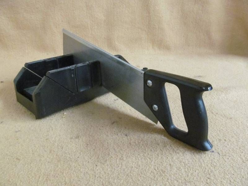 lot 39 image: saw