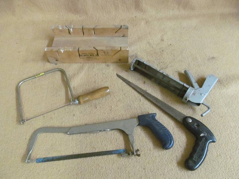 lot 40 image: hack saw