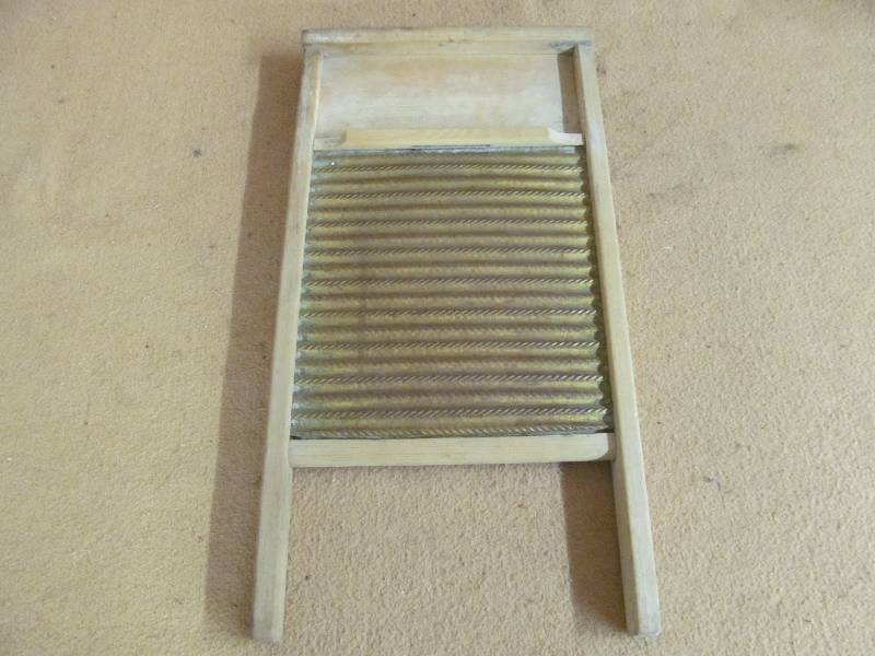 lot 52 image: washboard