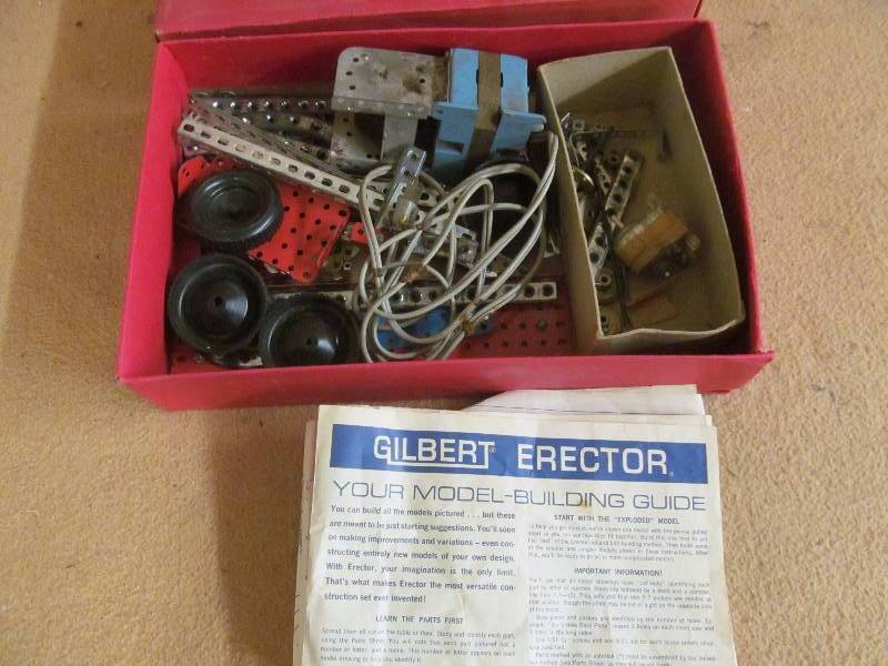 lot 68 image: erector set