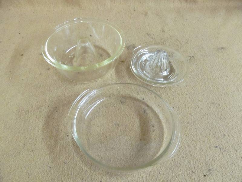 lot 87 image: Dishes