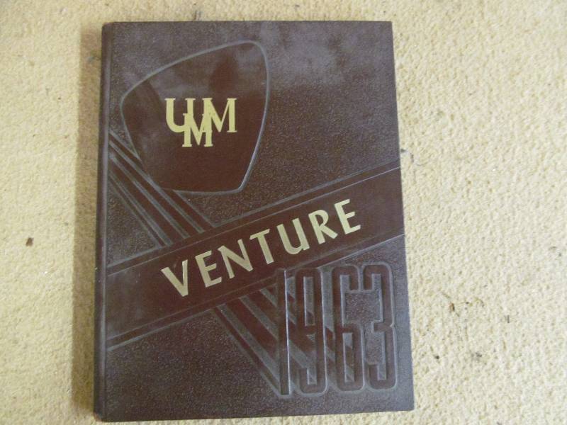 lot 91 image: Year book