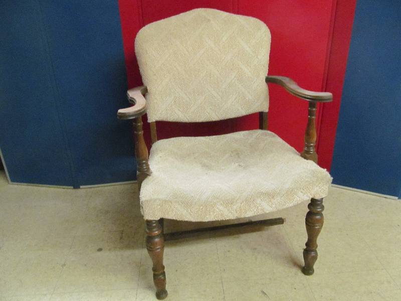 lot 94 image: arm chair