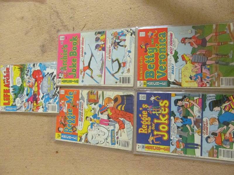 lot 140 image: comics
