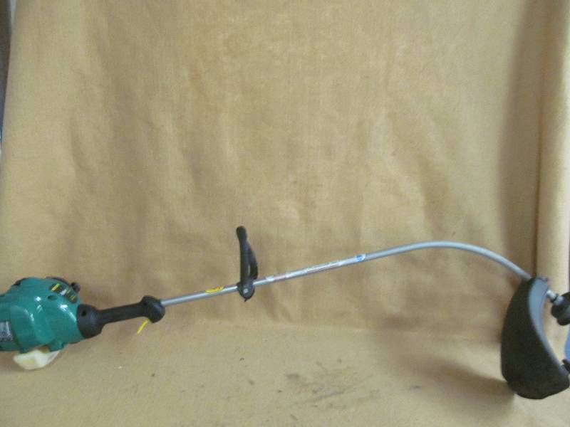 lot 144 image: weed eater