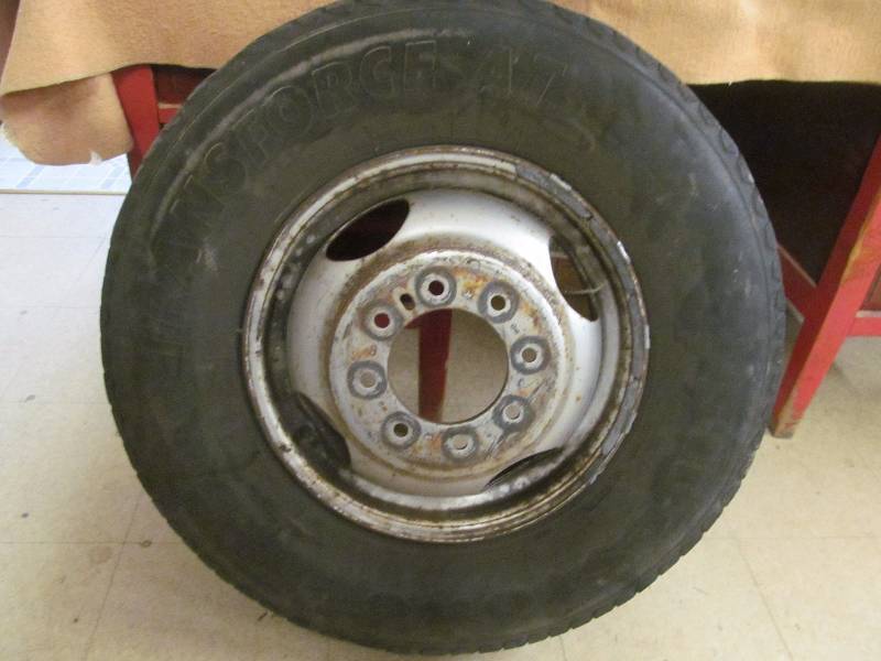 lot 147 image: dodge wheel