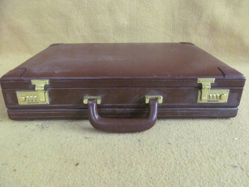 lot 163 image: Brief case