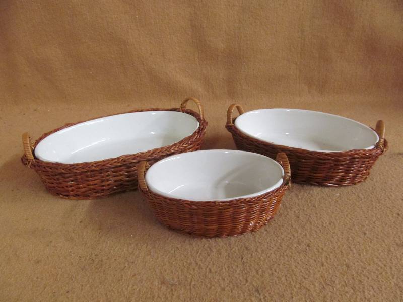 lot 205 image: dishes