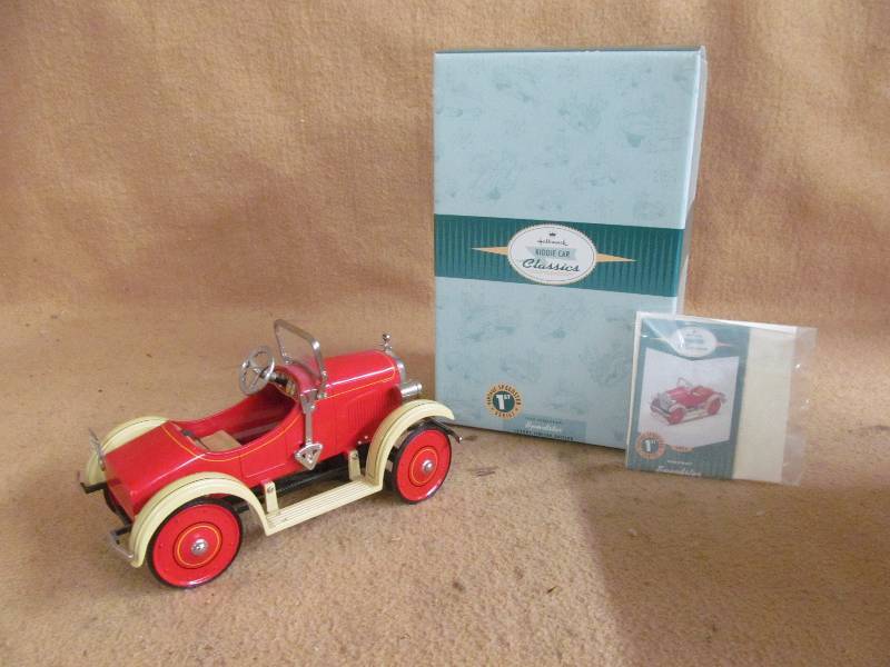 lot 214 image: Kiddie car classics
