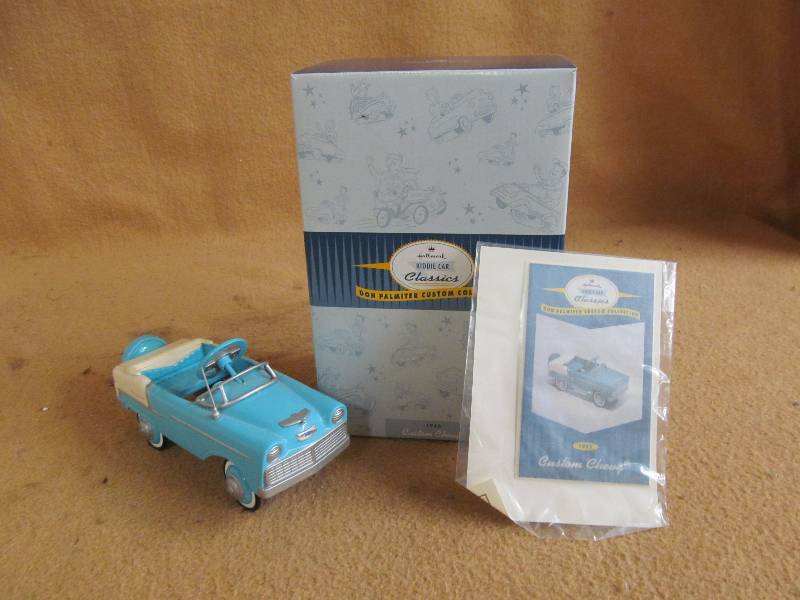 lot 227 image: Kiddie car classics