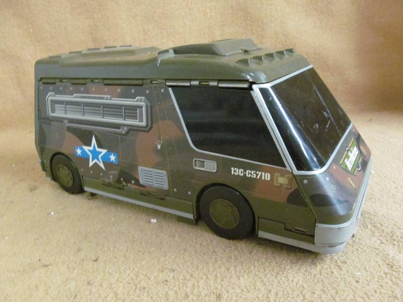 lot 233 image: army van