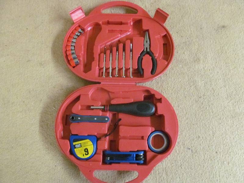 lot 242 image: tool set