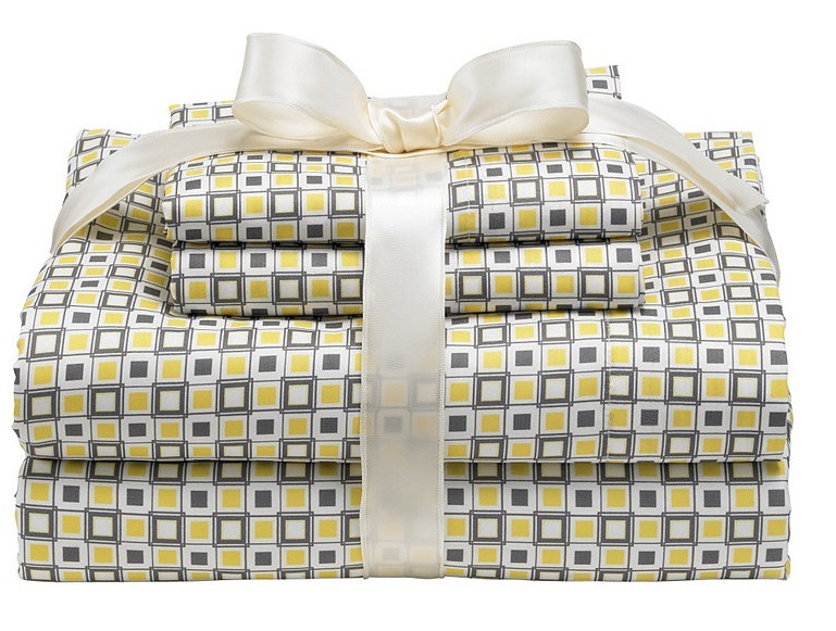 alcove Sophie Full Comforter & Sheet Set