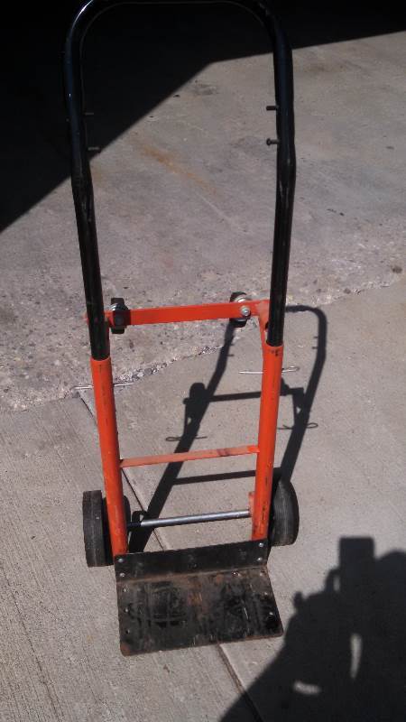 lot 94 image: 2 wheel dolly