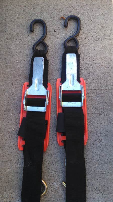 lot 101 image: 2 Boat Straps