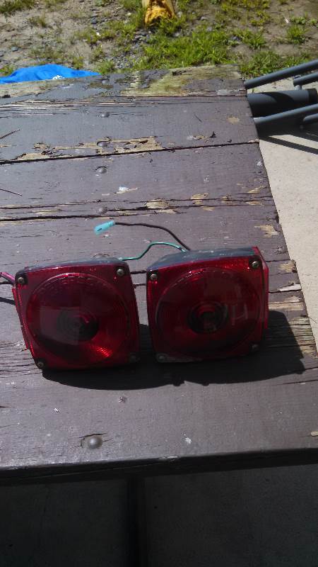 lot 107 image: Trailer Lights