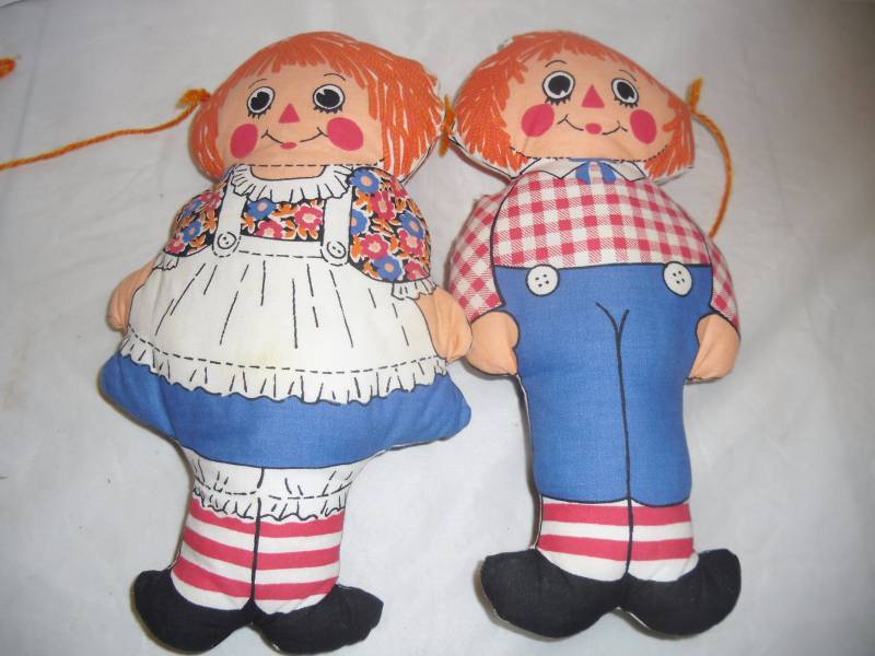 R-2 Raggedy Ann & Andy Dolls & Toothbrush Holder Vintage to Newer