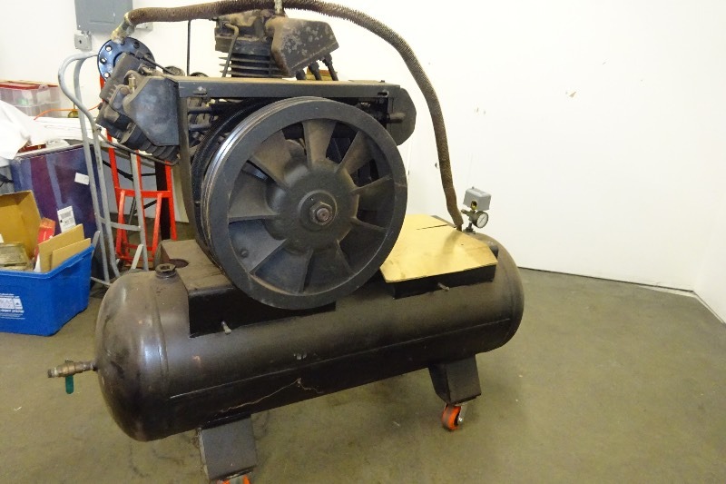 Ingersoll Rand Air Compressor