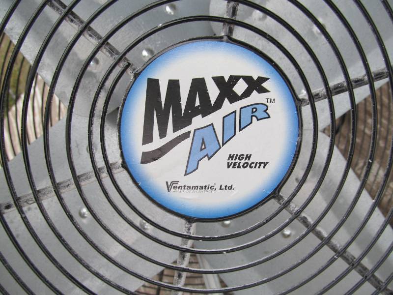 lot 5 image: Maxx Air Industrial fan