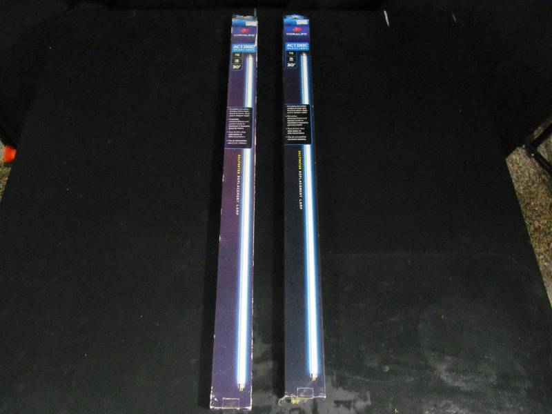 (2) 30 Acc-T5 Aquarium Bulbs