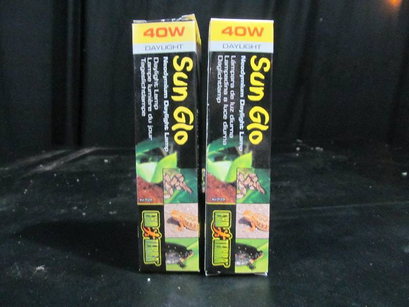 (2) 40w Daylight Lamps