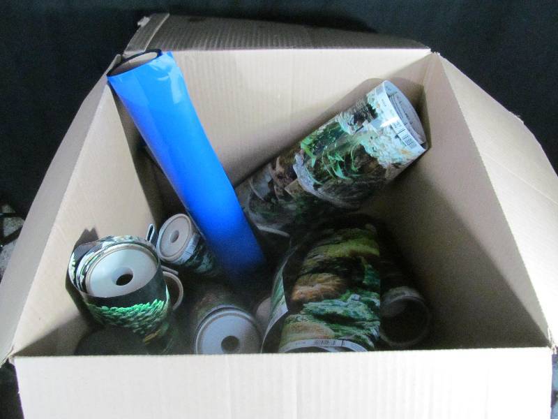 Box of assorted Aquarium Scenery