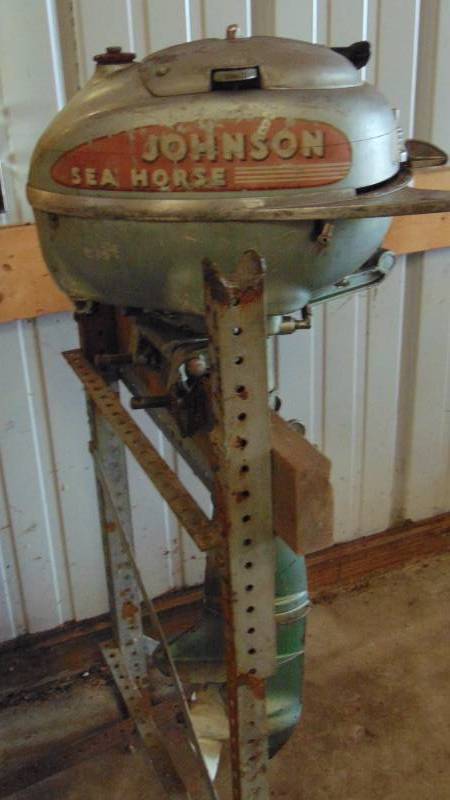 lot 18 image: Johnson Sea Horse Motor