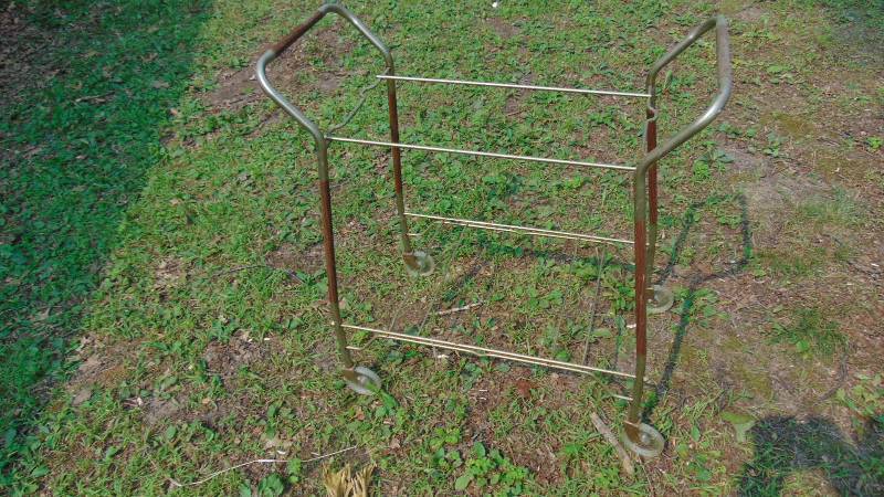 lot 36 image: Vintage rolling cart