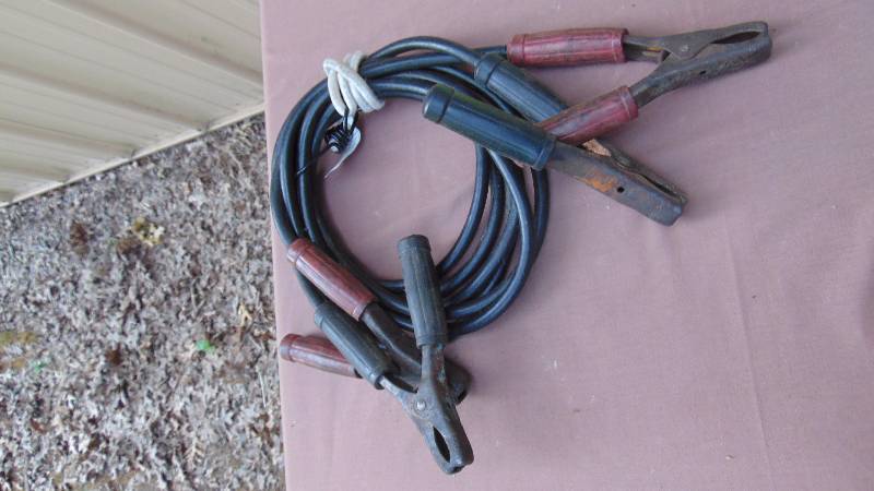 lot 37 image: Jumper Cables