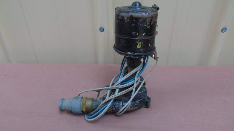 lot 64 image: Car Horn