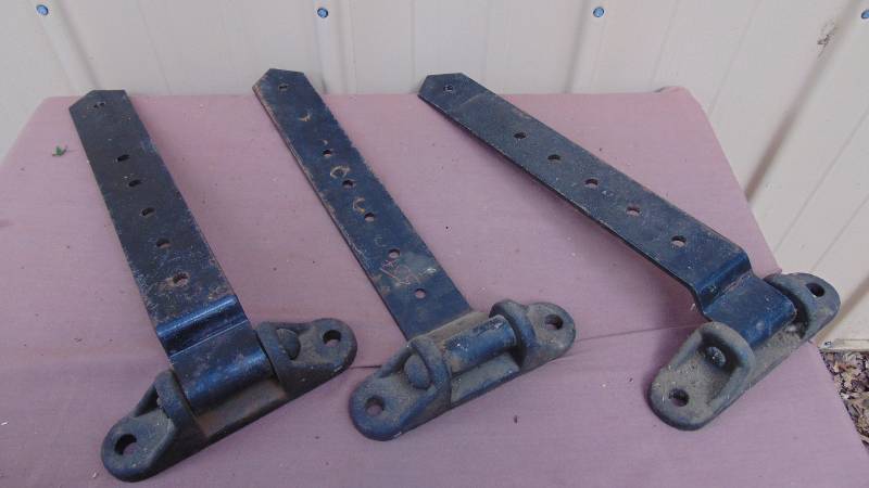 lot 67 image: Heavy Duty Gate Hinges
