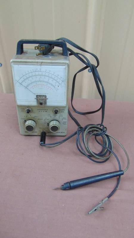 lot 70 image: Heathkit - Vacuum Tube Voltmeter
