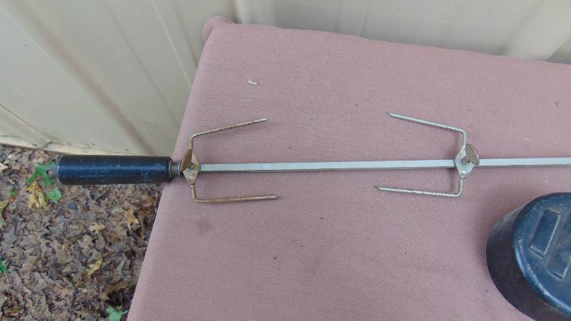 lot 63 image: Rotisserie Motor