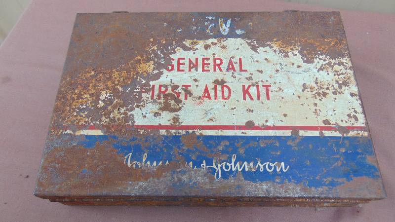 lot 83 image: Vintage First-Aid Kit