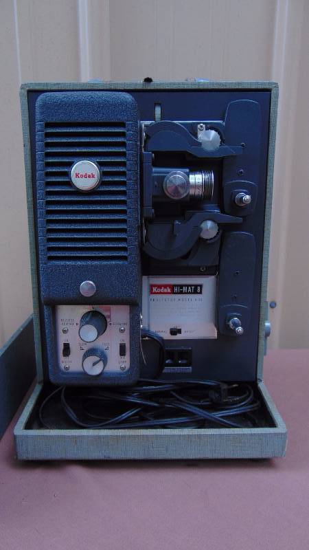 lot 86 image: Vintage Kodak Projecter