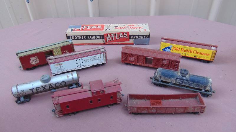 lot 111 image: Antique Train Lot