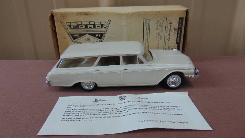 lot 117 image: Ford Motor Company 1962 Model Car