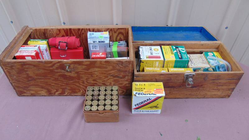 lot 127 image: Assortment of Misc Ammunition