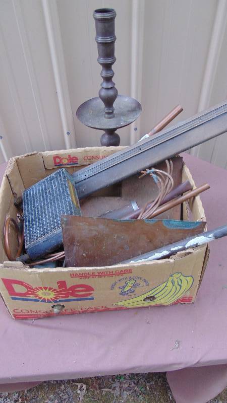 lot 129 image: Box of Misc Copper