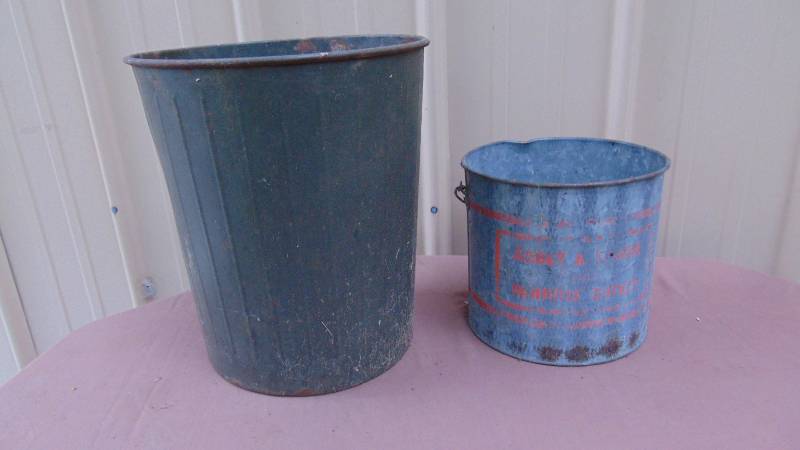 lot 145 image: Metal Cans