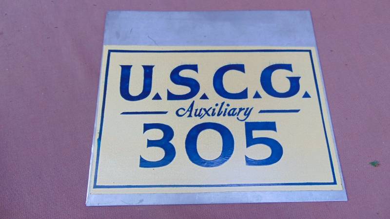 lot 152 image: U.S.C.G Auxiliary  305 plaque