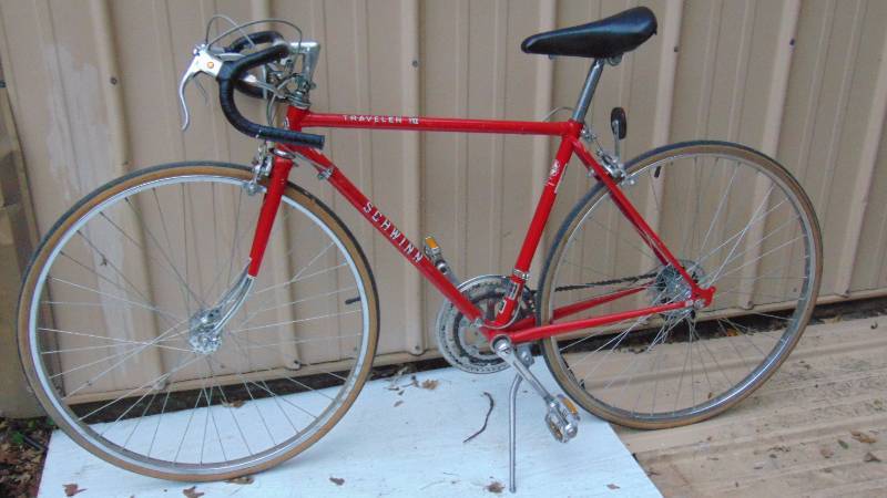 lot 176 image: Schwinn 10 speed
