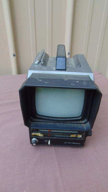 lot 202 image: Vintage Portable TV