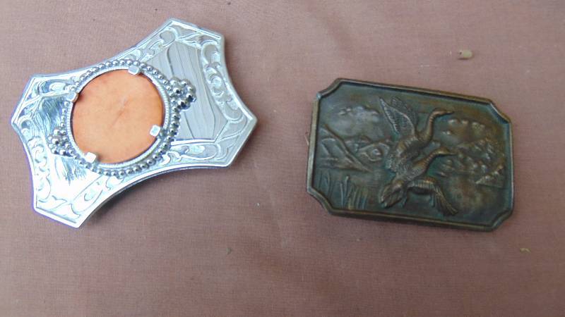 lot 213 image: Vintage Belt Buckles