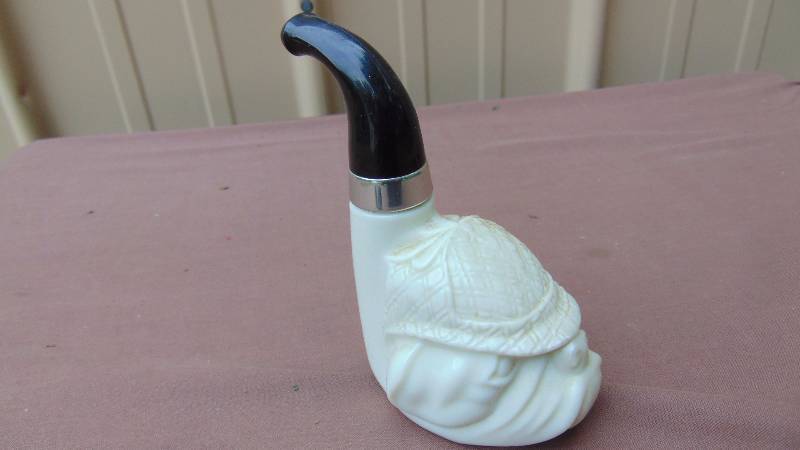lot 222 image: Vintage AVON After Shave