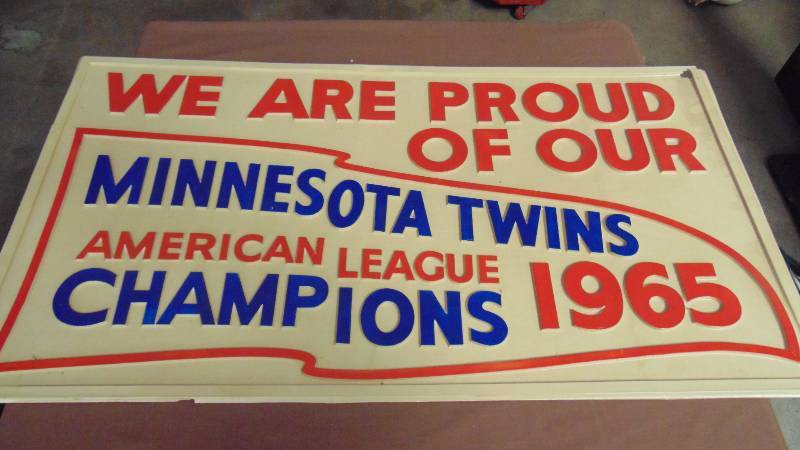 lot 243 image: Vintage 1965 Twins Sign