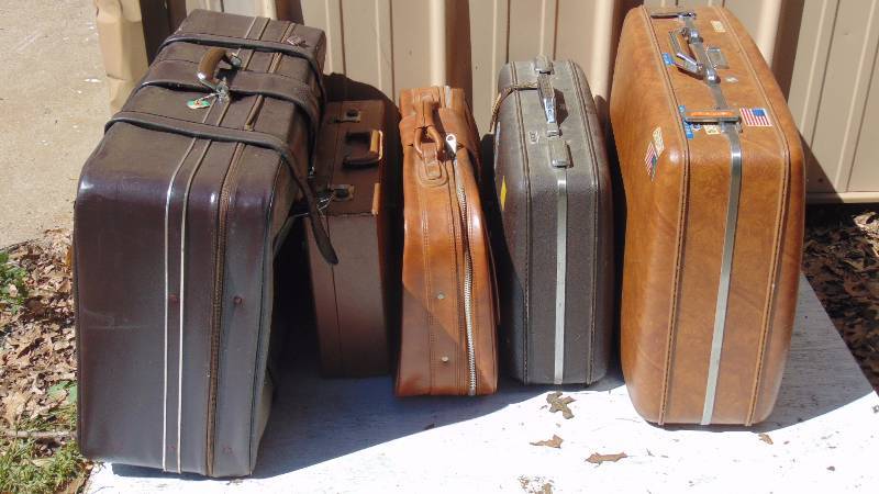 lot 246 image: Lot of Misc Luggage