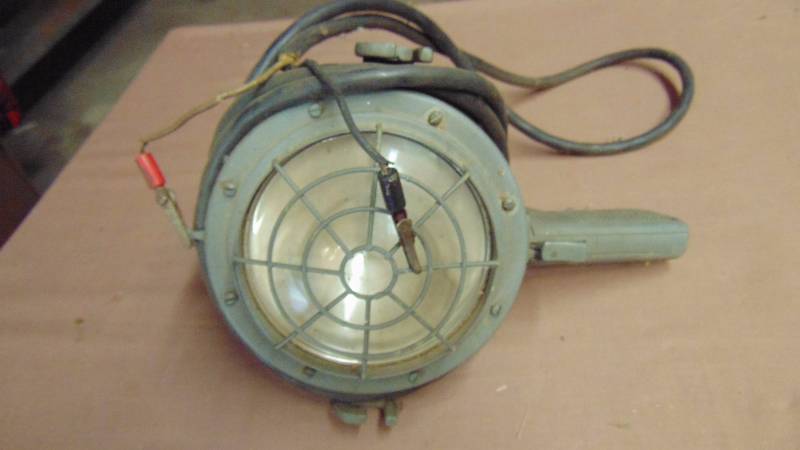 lot 260 image: Spot light